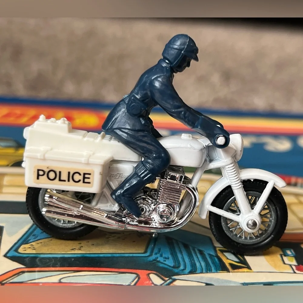 Vintage Matchbox Superfast 1977 Police Motorcycle Honda 750 w Rider Lesney